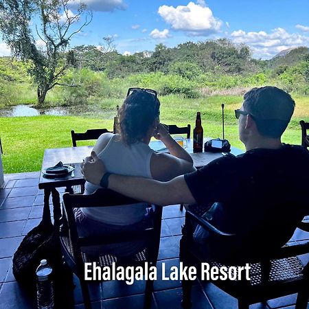Ehalagala Lake Resort Сигирия Экстерьер фото