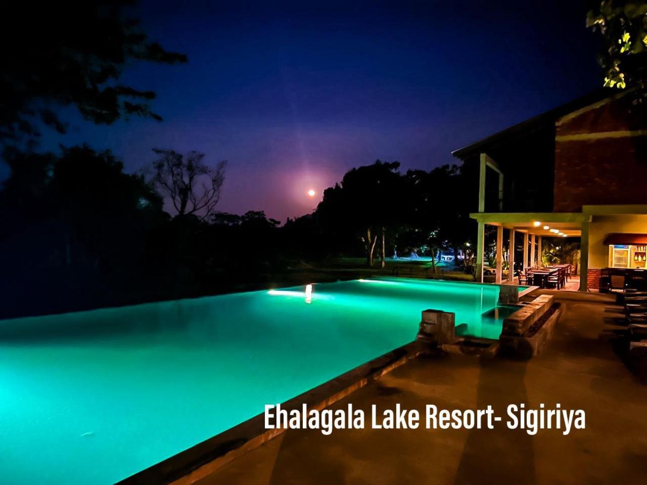 Ehalagala Lake Resort Сигирия Экстерьер фото