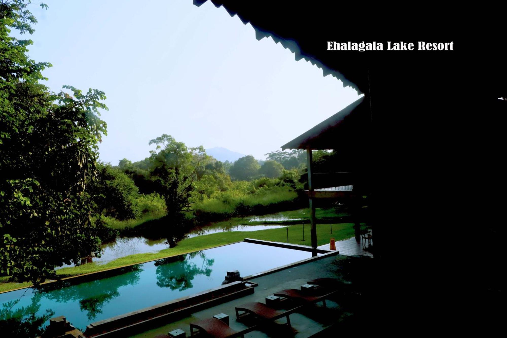 Ehalagala Lake Resort Сигирия Экстерьер фото