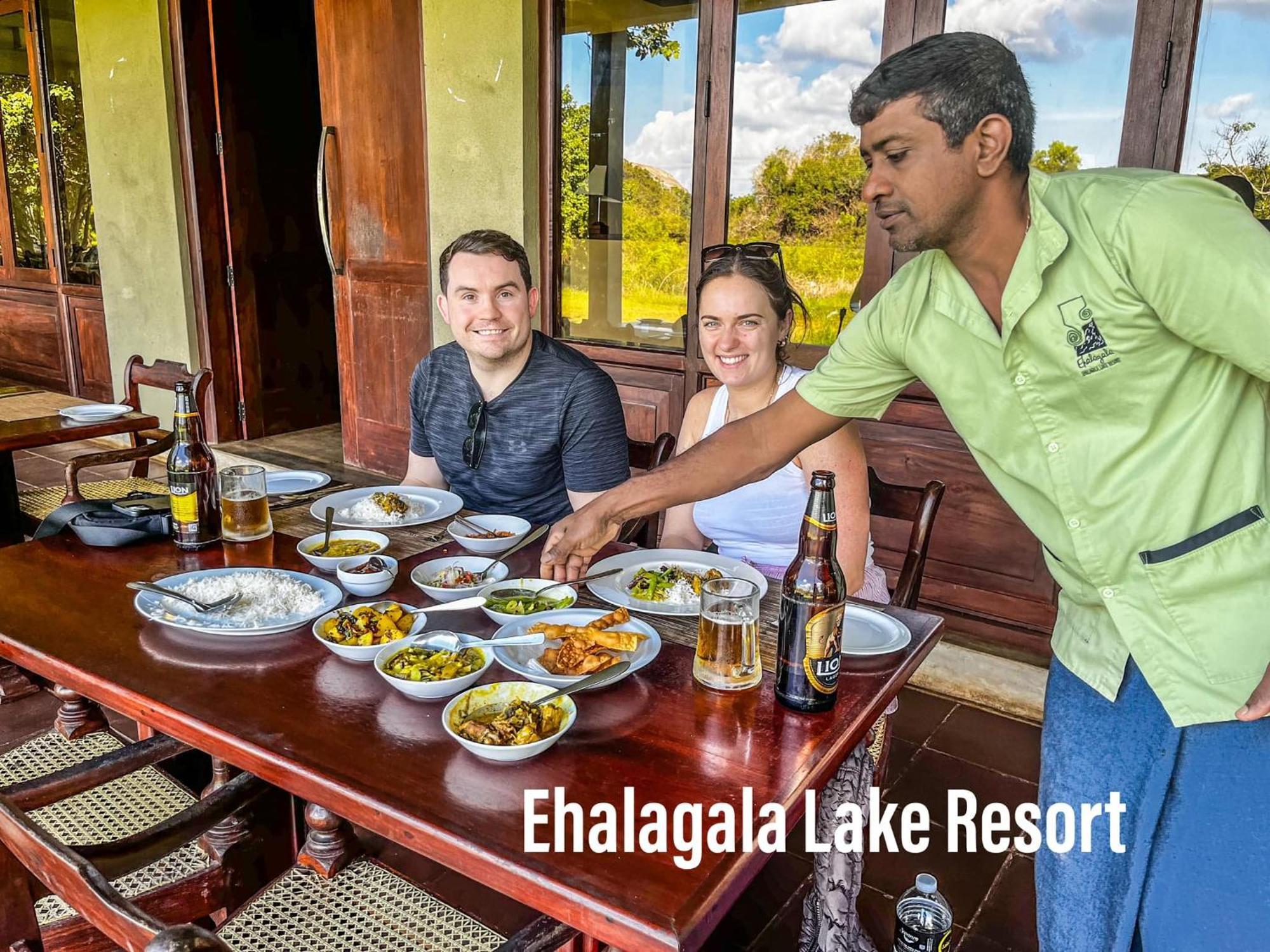 Ehalagala Lake Resort Сигирия Экстерьер фото